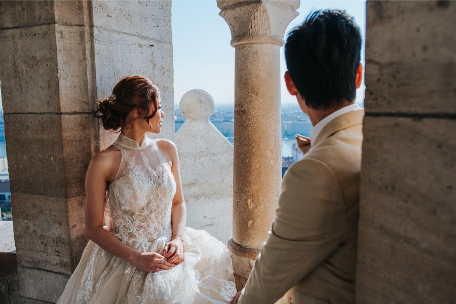 S&G: Budapest Pre-wedding Photoshoot at Castle District by Drew on OneThreeOneFour 3