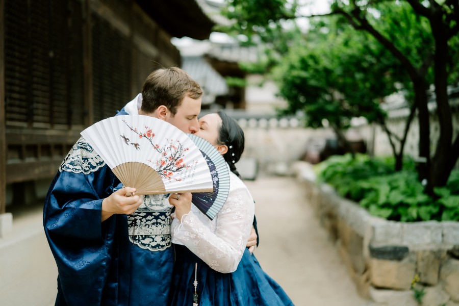 B&J: Hanbok pre-wedding at Namsangol Hanok Village in Seoul by Jungyeol on OneThreeOneFour 30