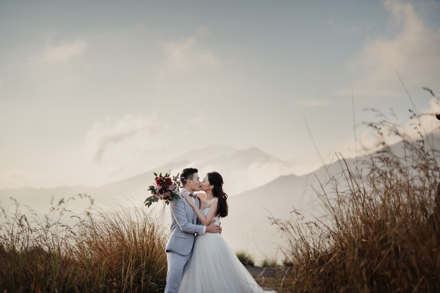 B&R: Pre-wedding photoshoot at Mount Batur Pinggan, Kintamani Lava Field, flower field and Mengening Beach by Hendra on OneThreeOneFour 5