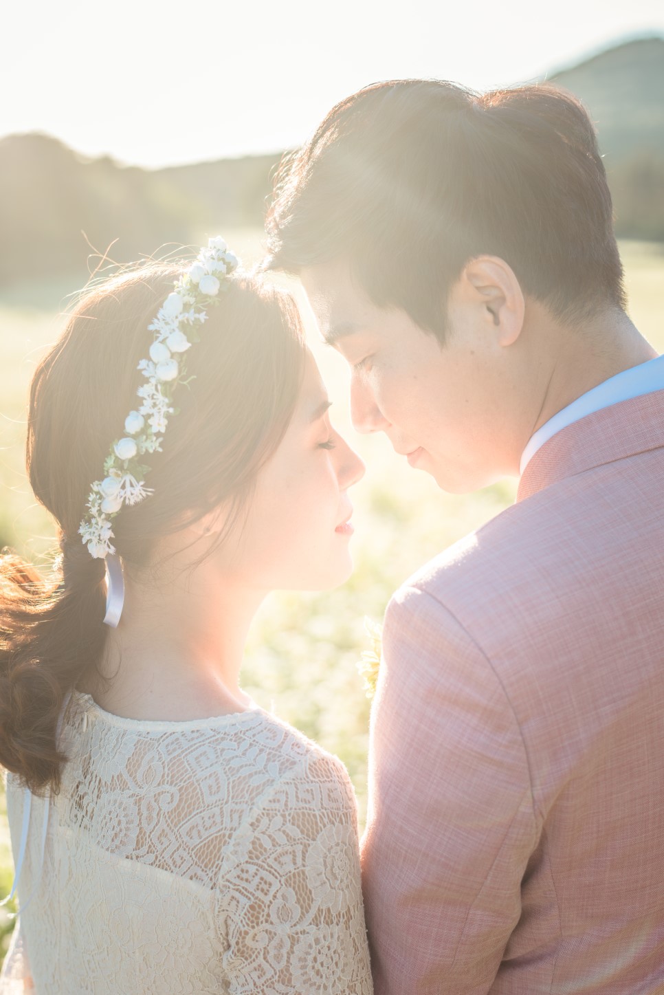 Korea Outdoor Pre-Wedding Photoshoot At Jeju Island with Silvergrass by Geunjoo on OneThreeOneFour 13