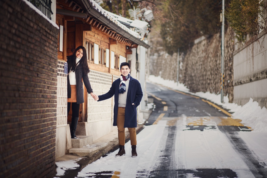 Korea Winter Casual Couple Photoshoot At Bukchon Hanok Village  by Junghoon on OneThreeOneFour 2