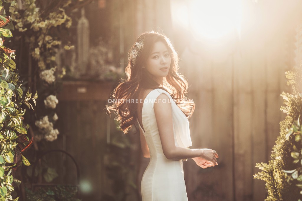 Korean Studio Pre-Wedding Photography: 2017 ePhoto Essay Studio Collection by ePhoto Essay Studio on OneThreeOneFour 4