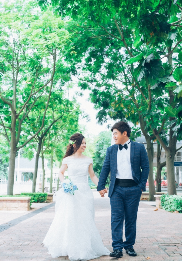 Hong Kong Outdoor Pre-Wedding Photoshoot At Disney Lake, Stanley, Central Pier