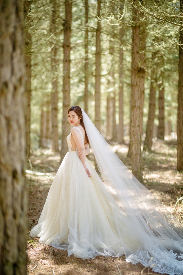 SH&J: Romantic fairytale pre-wedding in New Zealand with horse and at Lake Pukaki and Lake Tekapo by Fei on OneThreeOneFour 11