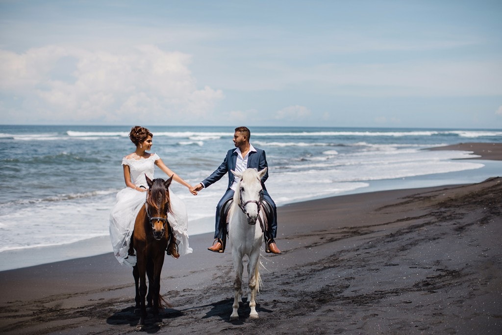 bali wedding photography horse beach yacht