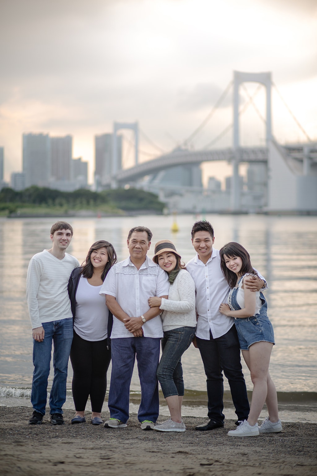 casual couple family shoot tokyo odaiba