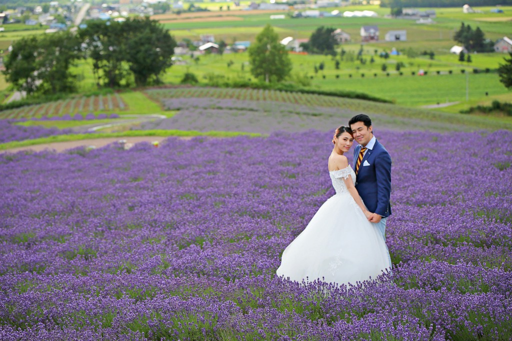 Hokkaido Pre-Wedding Photographer: Photoshoot At Shikisai ...