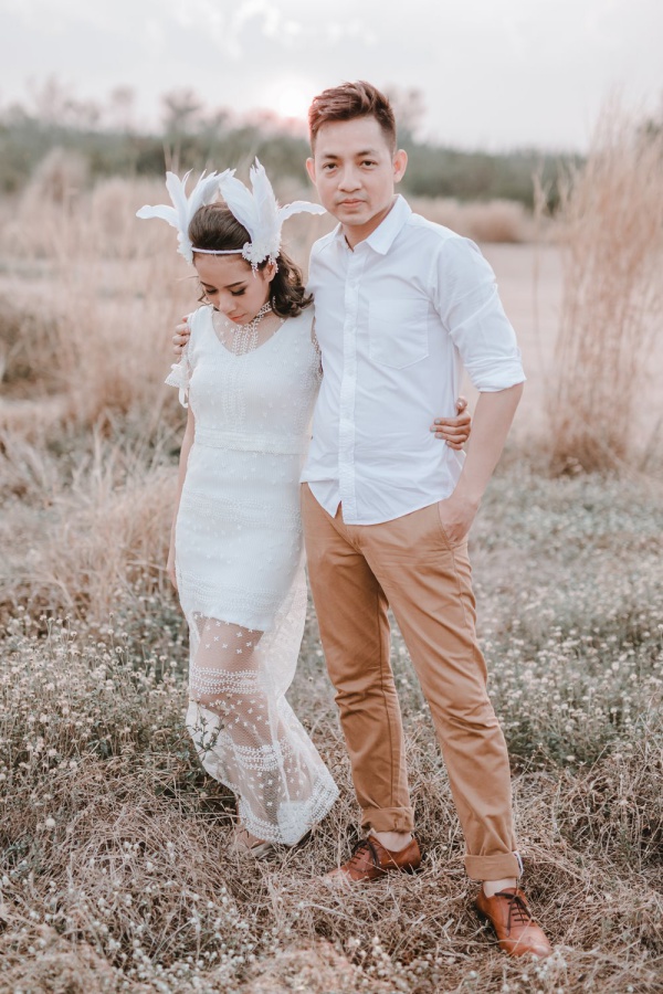 Thailand Bangkok Chic Pre-Wedding Photoshoot At Dried Grassland Beside The Highway  by Por  on OneThreeOneFour 1