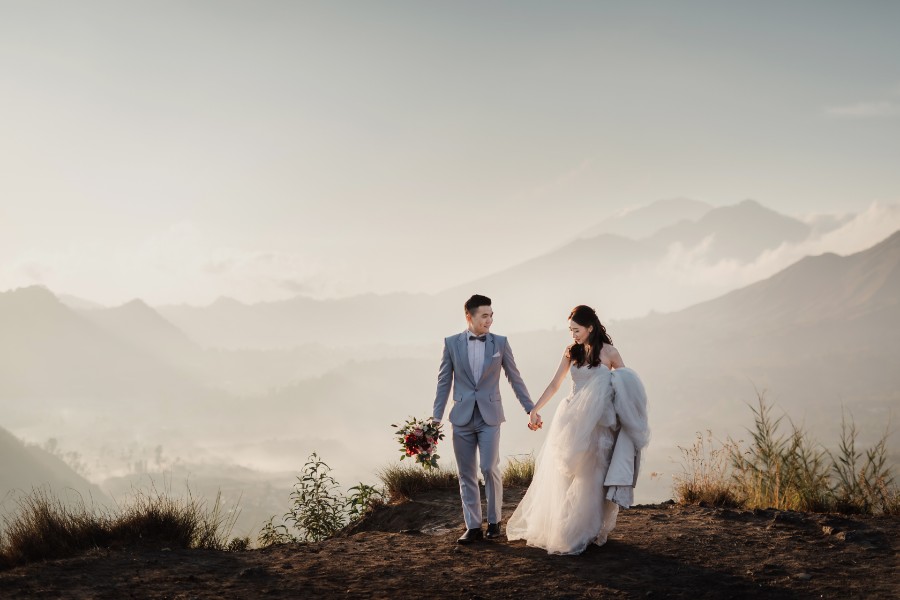 B&R: Pre-wedding photoshoot at Mount Batur Pinggan, Kintamani Lava Field, flower field and Mengening Beach by Hendra on OneThreeOneFour 2