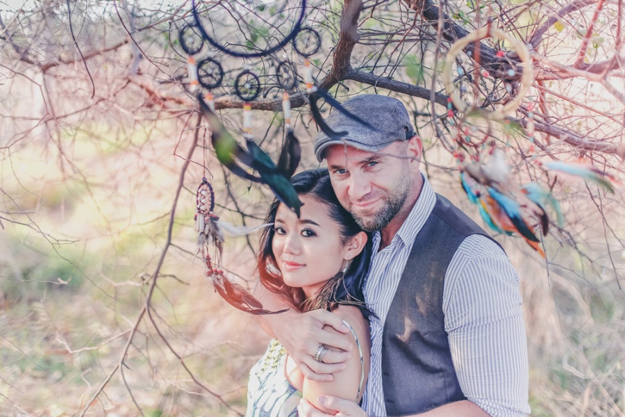 Thailand Bangkok Casual Couple Photoshoot At Home, Grass Field And Little Island  by Por  on OneThreeOneFour 11