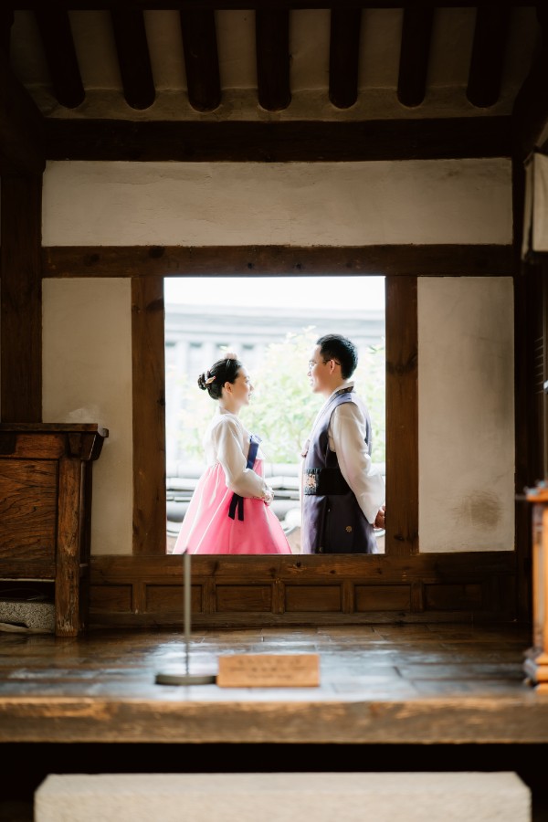 J&T: Namsangol Hanok Village hanbok pre-weddding photoshoot by Jungyeol on OneThreeOneFour 6