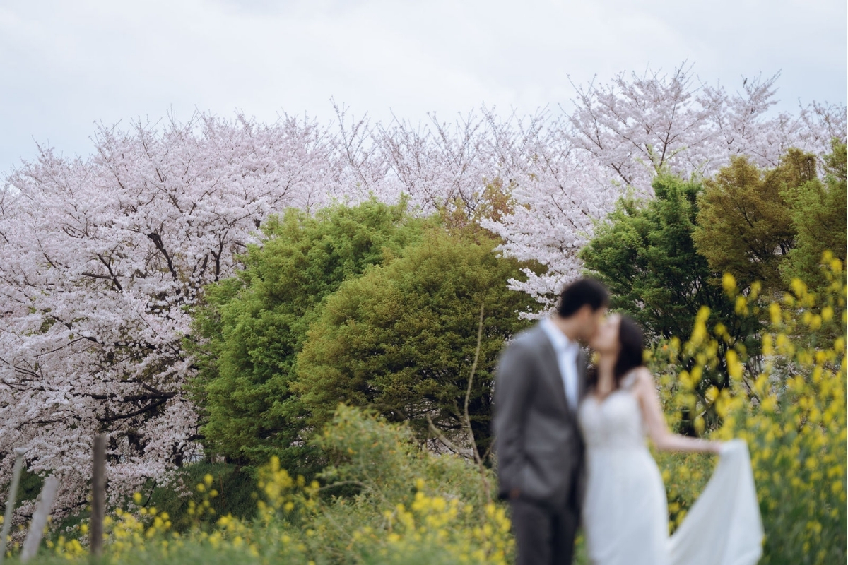 Kyoto Pre-Wedding Photoshoot with Shinnyodo Temple, Arashiyama by Kinosaki on OneThreeOneFour 21