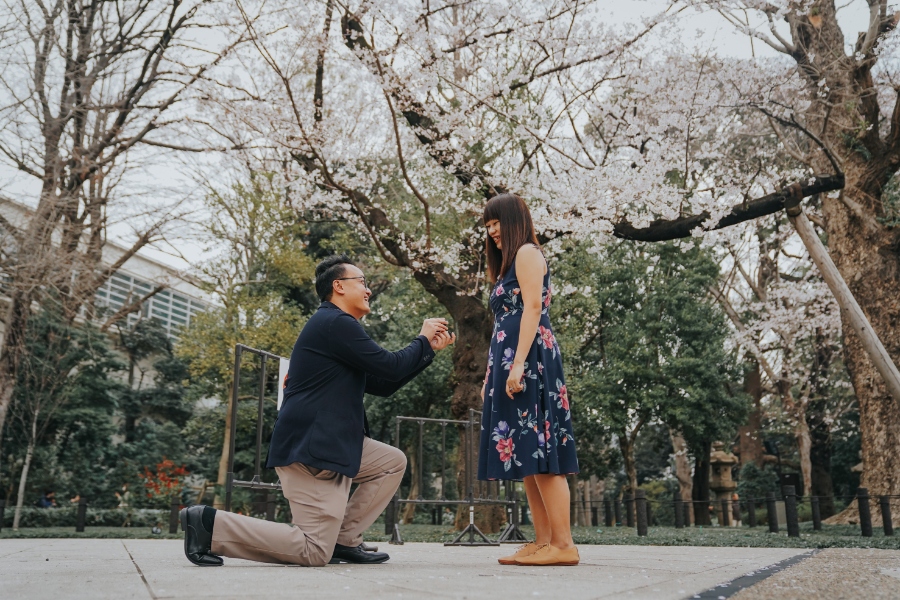 S&X: Tokyo Cherry Blossoms Engagement Photoshoot on a Boat Ride at Chidori-ga-fuchi Moat by Ghita on OneThreeOneFour 18