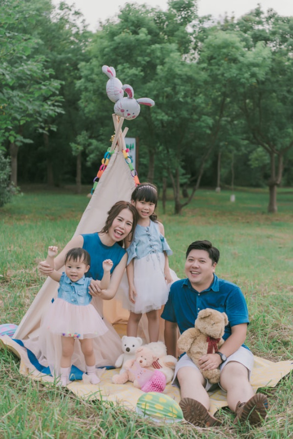 Taiwan Casual Family Photoshoot At The Park  by Star  on OneThreeOneFour 8