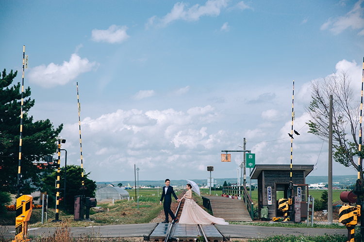 hokkaido summer wedding photoshoot railway track