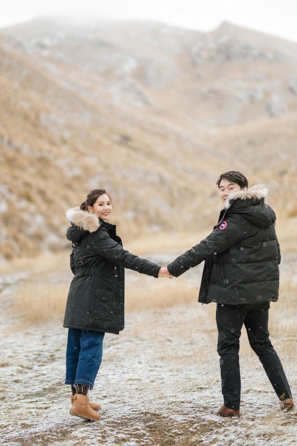 W&J: Pre-wedding in Spring with cherry blossom and snow by Fei on OneThreeOneFour 12