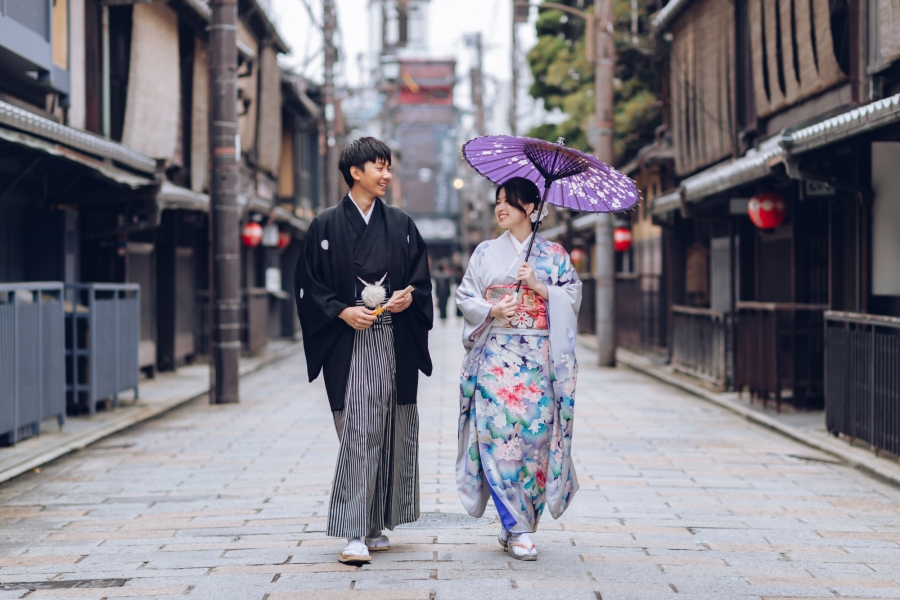 Blooms of Love: Aylsworth & Michele's Kyoto and Nara Spring Engagement by Kinosaki on OneThreeOneFour 0