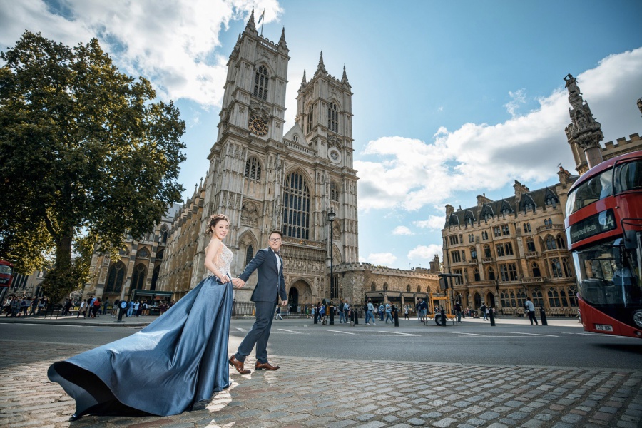 London Pre-Wedding Photoshoot At Big Ben, Westminster Abbey And Richmond Park  by Dom on OneThreeOneFour 12