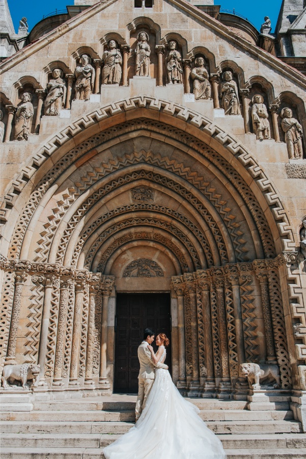 S&G: Budapest Pre-wedding Photoshoot at Castle District by Drew on OneThreeOneFour 28