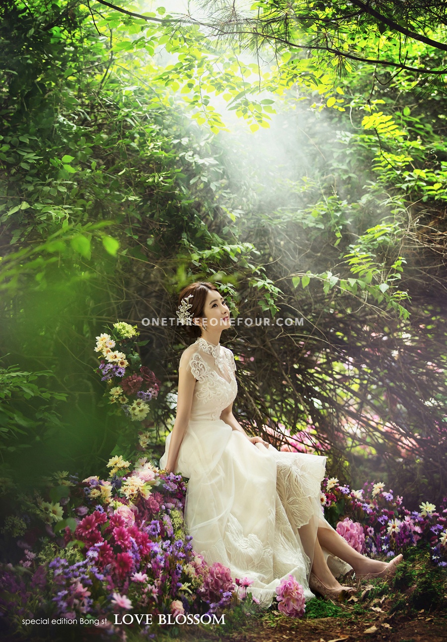 2016 Studio Bong Korea Pre-Wedding Photography - Love Blossom  by Bong Studio on OneThreeOneFour 44