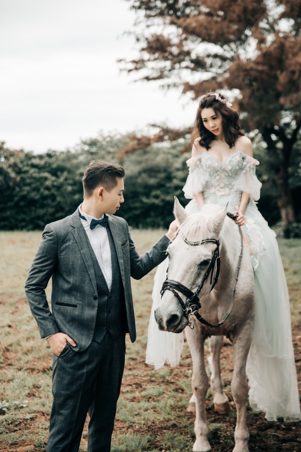 Taiwan Sha Lun Beach Autumn Prewedding Photoshoot by Doukou on OneThreeOneFour 18