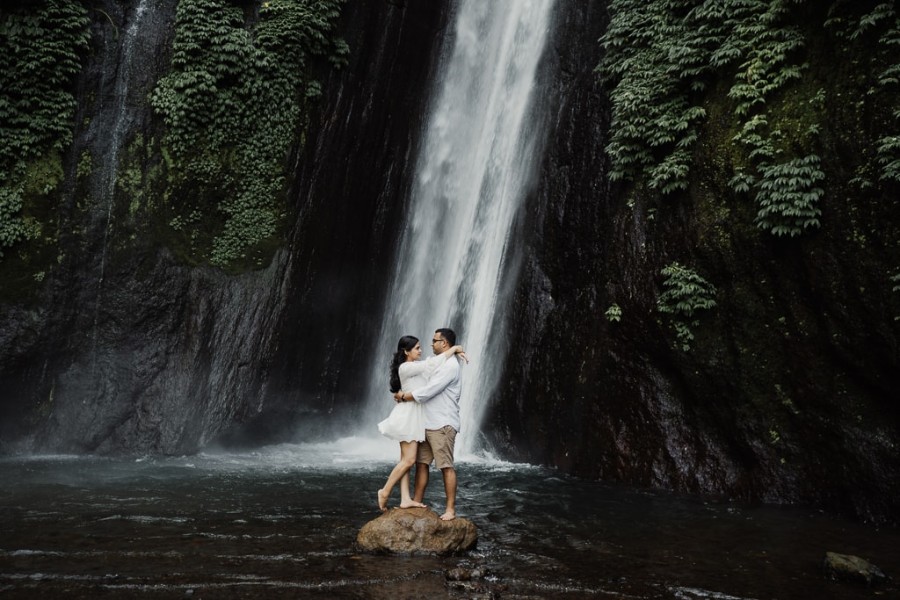 Indian Prewedding in Bali at Lake Temblingan and Munduk Waterfall  by Hendra on OneThreeOneFour 17