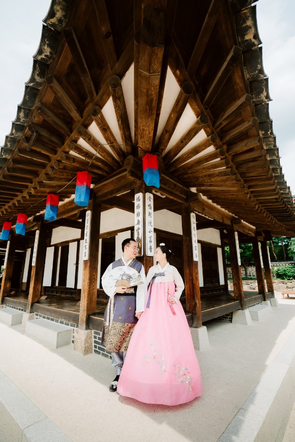 J&T: Namsangol Hanok Village hanbok pre-weddding photoshoot by Jungyeol on OneThreeOneFour 13