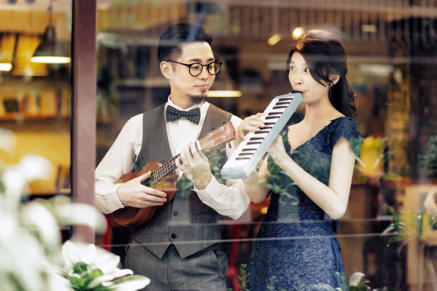 Taiwan Prewedding Photoshoot: Cafe, Bopiliao Historical Block and Ximenting  by Doukou on OneThreeOneFour 6