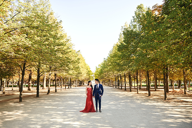 paris wedding photoshoot Tuileries garden