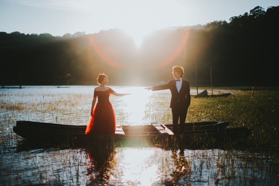 M&J: Pre-Wedding Photoshoot for a Japanese couple in Bali at Lake Tamblingan and Munduk Waterfall by Cahya on OneThreeOneFour 4