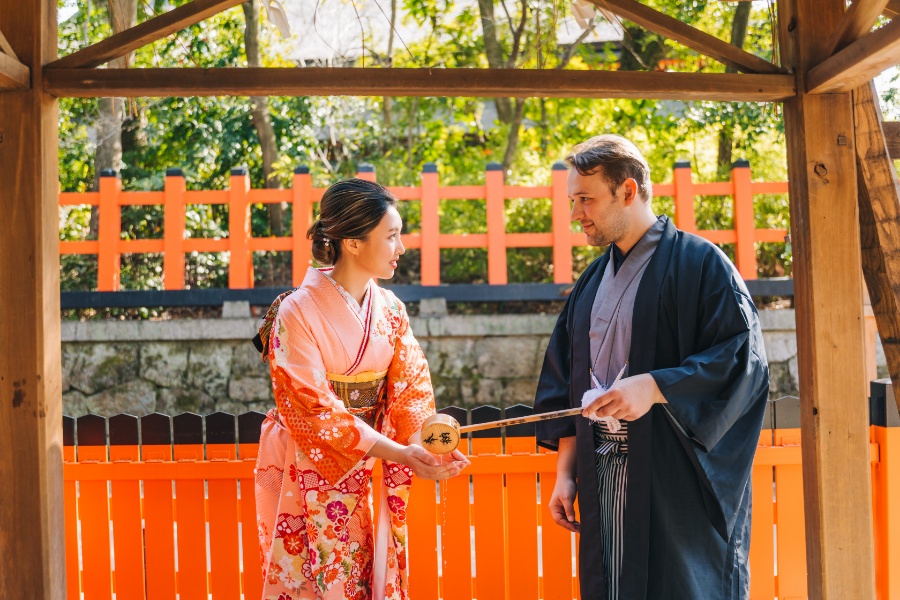 Kyoto Kimono Prewedding Photoshoot Higashiyama District Japan by Shu Hao on OneThreeOneFour 49