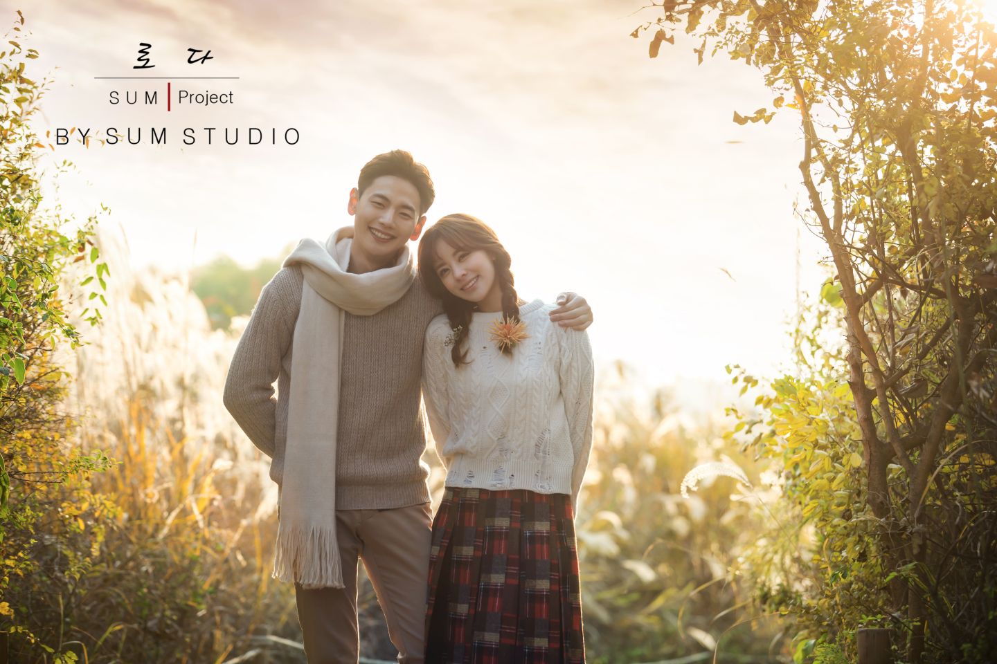Korea Wedding Outdoor Photography in Autumn with Mapletrees (NEW) by SUM Studio on OneThreeOneFour 26