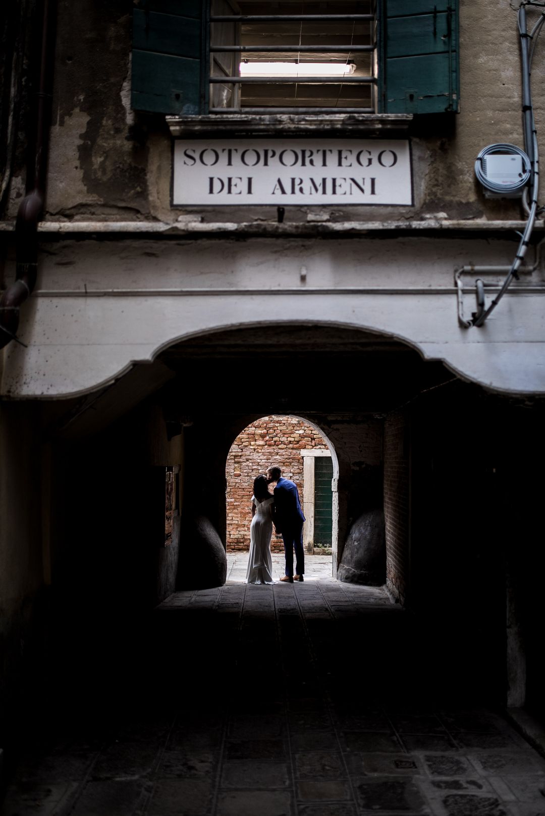 D&K: Romantic pre-wedding photoshoot at Italy Venice by Valerio on OneThreeOneFour 35