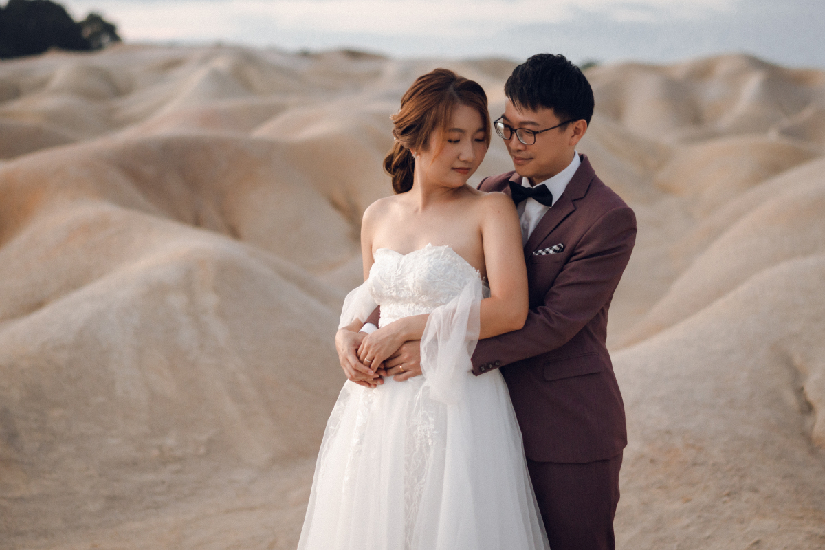 Bintan Pre-Wedding Photoshoot: Chen Yu & Yu Xuan’s Romantic Shoot at Blue Lake, Sand Dunes & ANMON Resort by HS on OneThreeOneFour 10