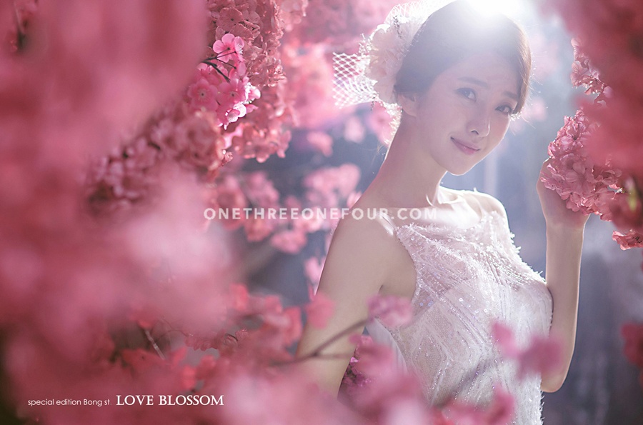 2016 Studio Bong Korea Pre-Wedding Photography - Love Blossom  by Bong Studio on OneThreeOneFour 31