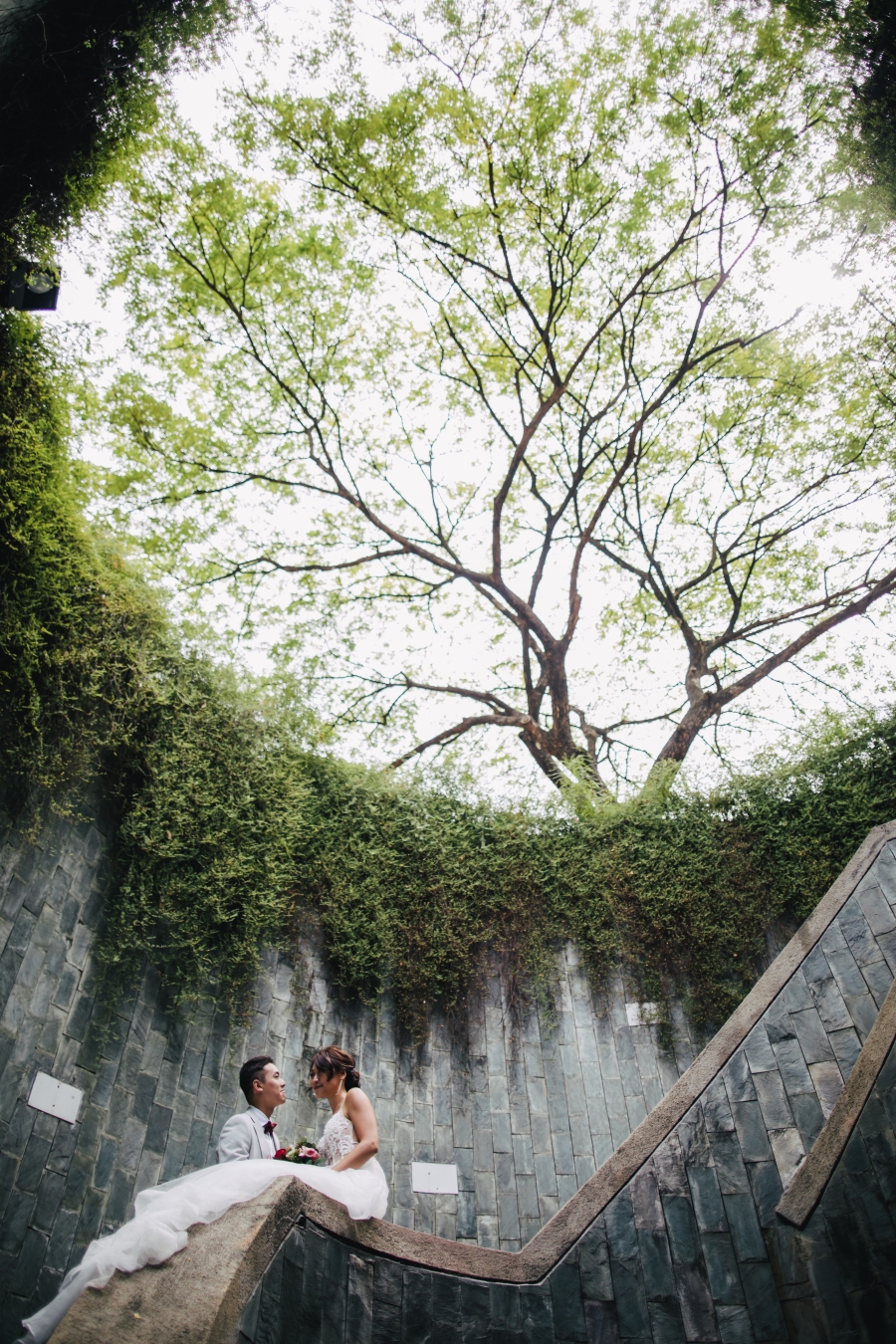 Singapore Pre-Wedding Photoshoot At Gardens By The Bay - Cloud Forest And Night Shoot At Marina Bay Sands by Cheng on OneThreeOneFour 0