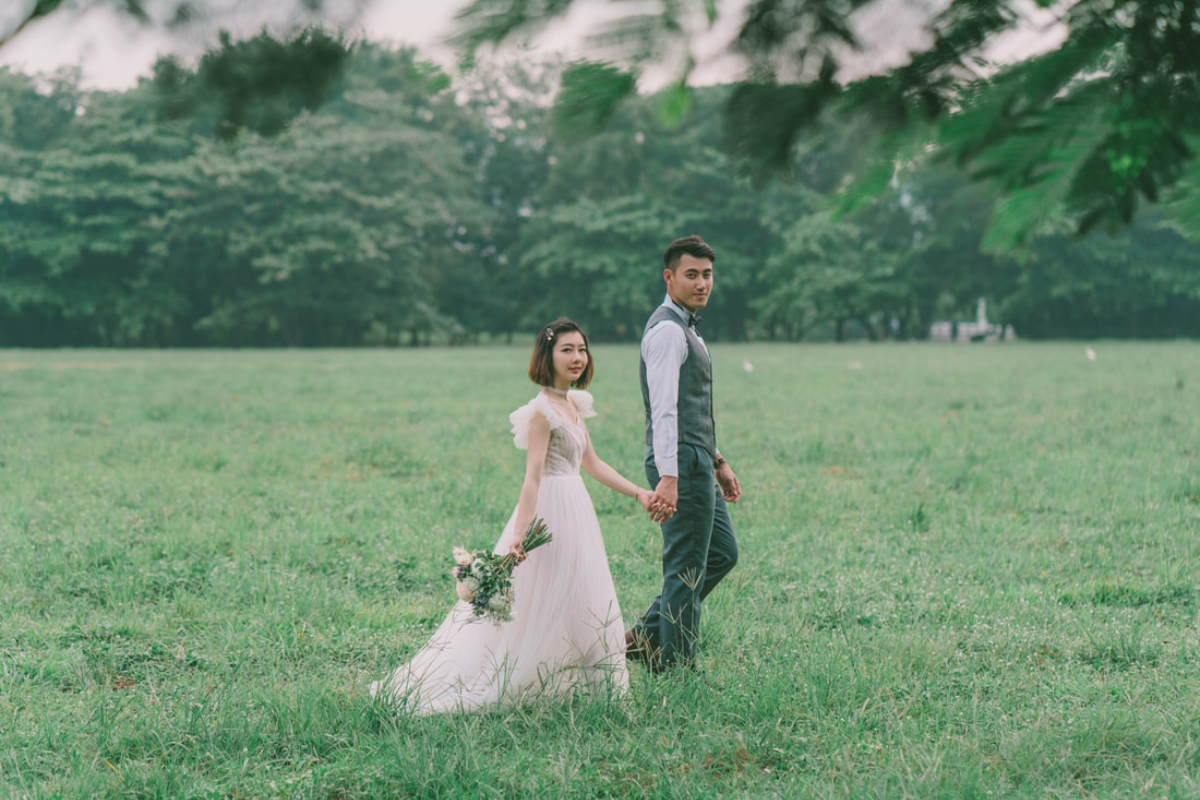 Taiwan Pre-Wedding Photoshoot Abandoned Estate Blue House Gardens by  on OneThreeOneFour 24