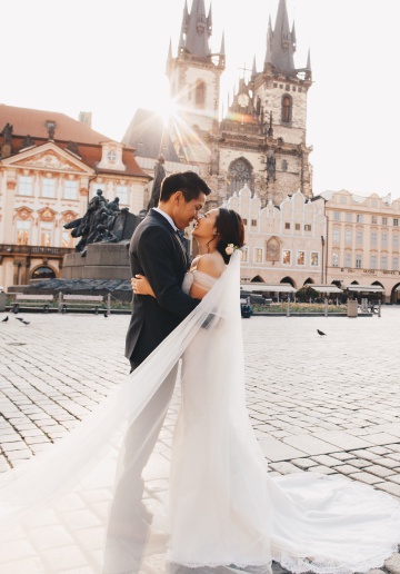 Prague Pre-Wedding Photoshoot At Old Town Square, Vrtba Garden And St. Vitus Cathedral 