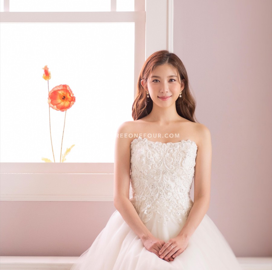 Gravity Studio Simple and Elegant Pre-Wedding Concept = Korean Studio Pre-Wedding by Gravity Studio on OneThreeOneFour 47