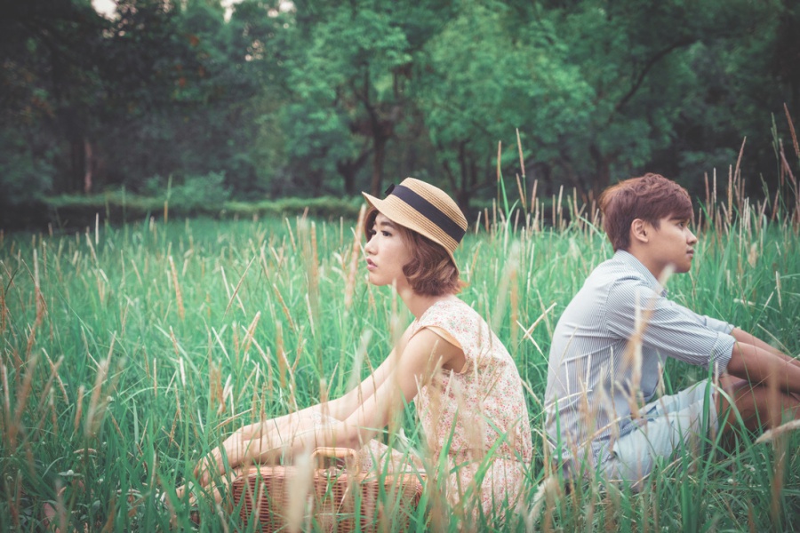 Taiwan Casual Couple Photoshoot At The Park During Autumn  by Star  on OneThreeOneFour 12