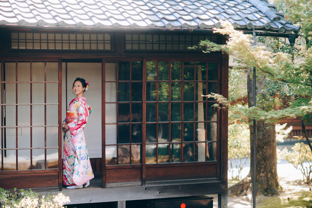 Pre-Wedding Photoshoot In Kyoto And Nara At Gion District And Nara Deer Park by Kinosaki  on OneThreeOneFour 19