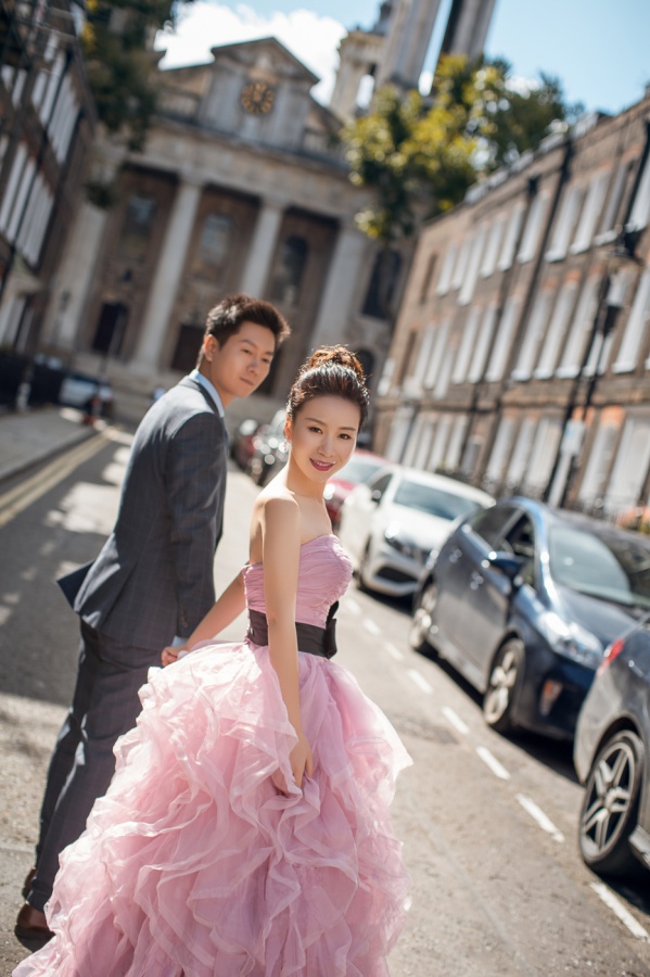 London Pre-Wedding Photoshoot At St. Jame's Smith Square, Big Ben And London by Dom on OneThreeOneFour 6