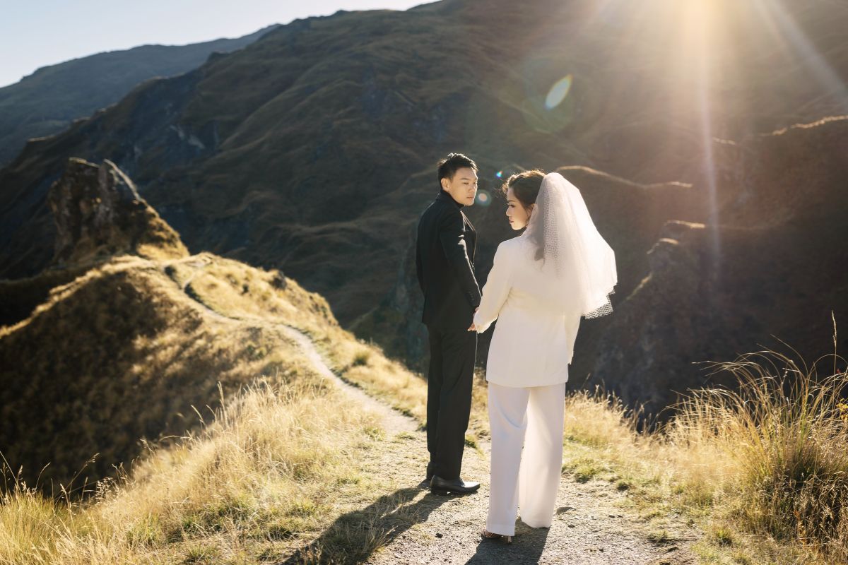 New Zealand Autumn Golden Foliage Peak Pebbled Lake Pre-Wedding Photoshoot  by Fei on OneThreeOneFour 8