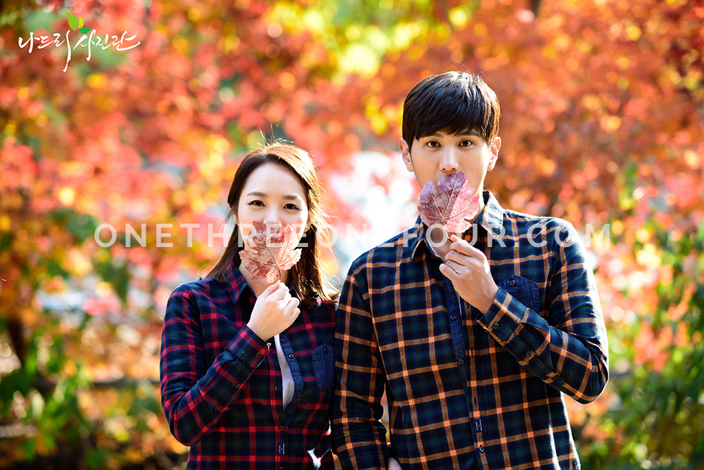 Korean Studio Pre-Wedding Photography: Autumn (Outdoor) by Nadri Studio on OneThreeOneFour 18