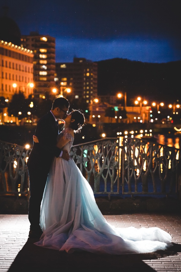 Hokkaido Pre-Wedding Photoshoot at Hokkaido Government Building & Temiya Park by Kuma on OneThreeOneFour 19