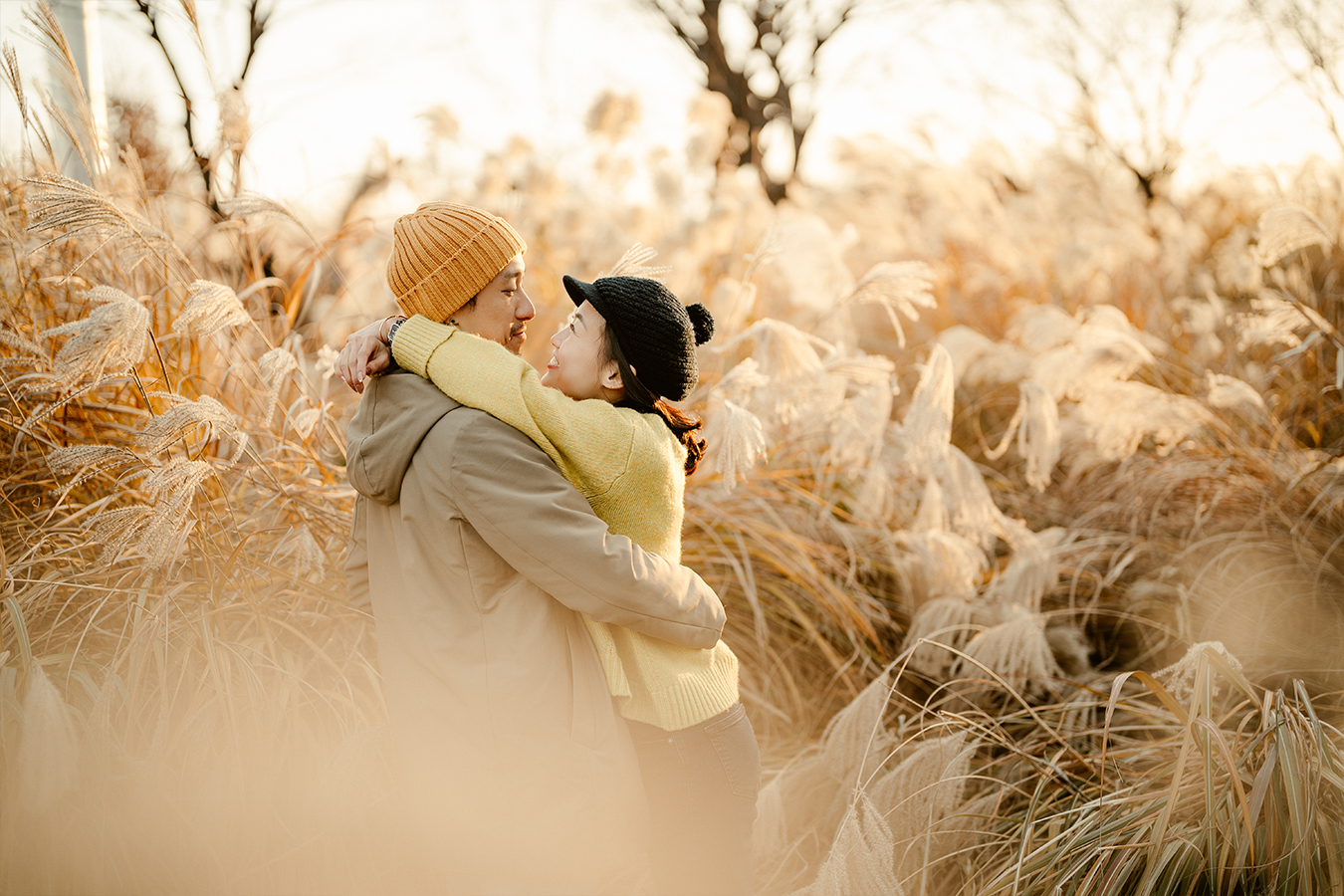 Korea Autumn Casual Couple Photoshoot At Seoul Forest by Jungyeol on OneThreeOneFour 19