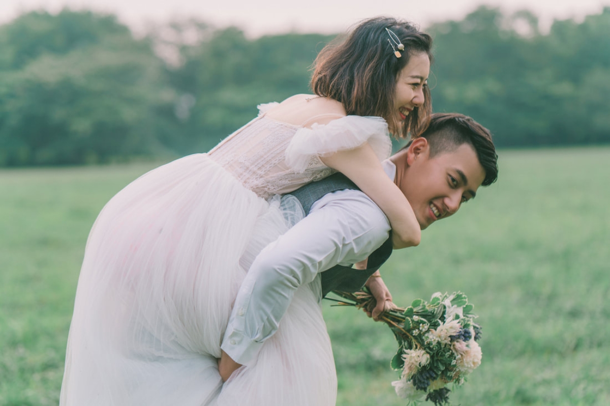 Taiwan Pre-Wedding Photoshoot Abandoned Estate Blue House Gardens by  on OneThreeOneFour 35