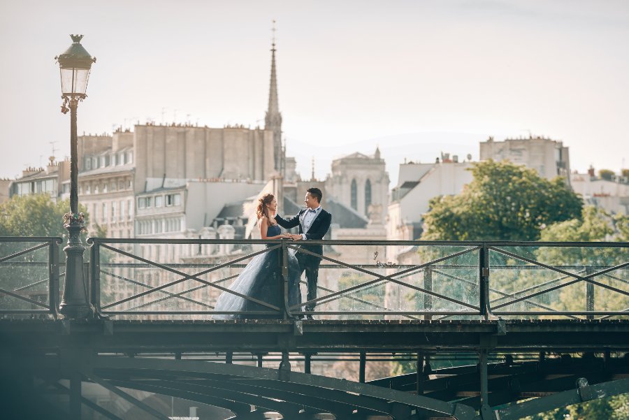 巴黎婚紗拍攝 - 艾菲爾鐵塔，潛行空間鐵橋，蒙馬特，小皇宮 by Arnel on OneThreeOneFour 27