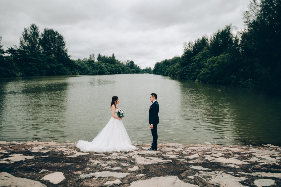 Singapore Pre-Wedding Photoshoot At Seletar Airport And Colonial Houses by Chia on OneThreeOneFour 0
