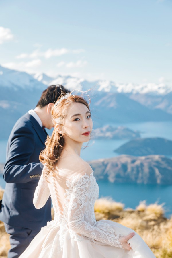 New Zealand Pre-Wedding Photoshoot of R&C: at Alpaca farm, Coromandel Peak, Lake Pukaki, Lake Tekapo, Mt Cook during cherry blossom season by Fei on OneThreeOneFour 11